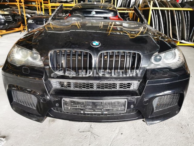 BMW X6 M CKD HALFCUT HALF CUT