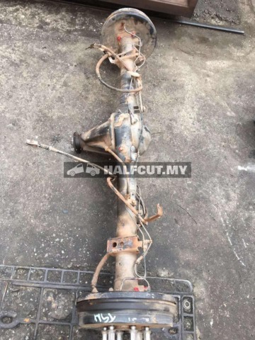 TOYOTA HILUX KUN26 REAR AXLE 11 43