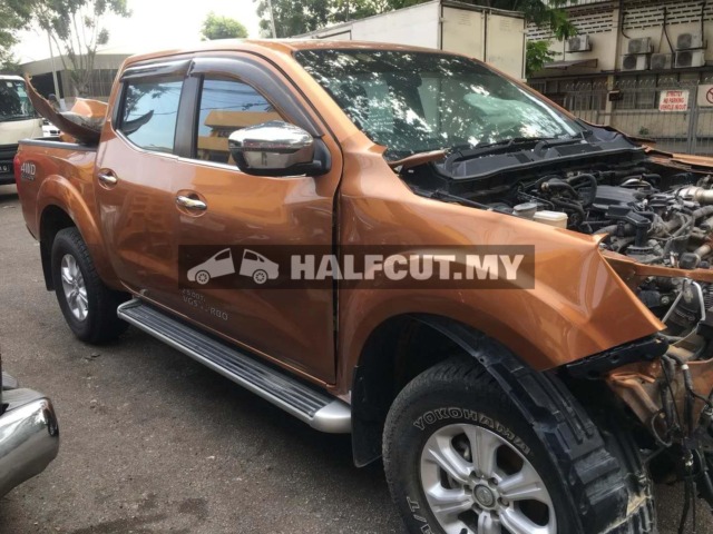 NISSAN NAVARA NP300 2.5CC AUTO 4WD YD25 FRONT AND REAR HALFCUT HALF CUT