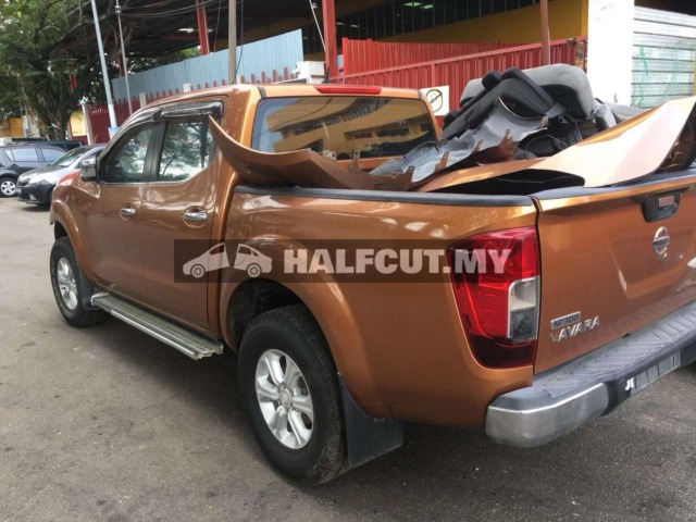 NISSAN NAVARA NP300 2.5CC AUTO 4WD YD25 FRONT AND REAR HALFCUT HALF CUT