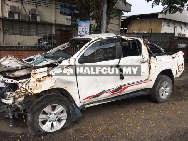 TOYOTA HILUX REVO GUN125 2.8CC AUTO 4WD 2GD FRONT AND REAR HALFCUT HALF CUT