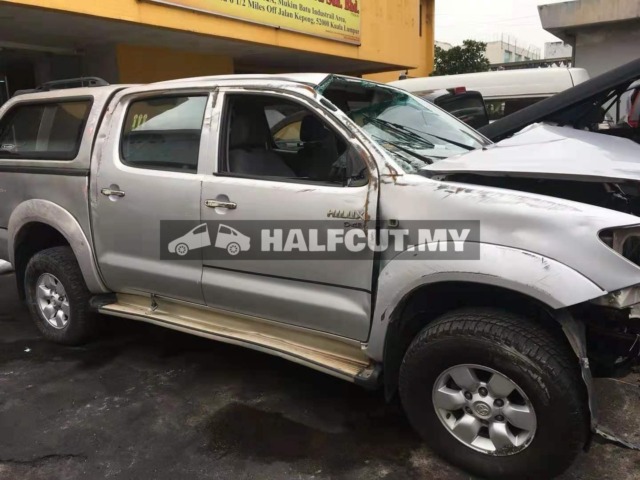 TOYOTA HILUX KUN25 2KD MANUAL 4WD FRONT AND REAR ENGINE DRIVE SHAFT HEAD HALFCUT HALF CUT