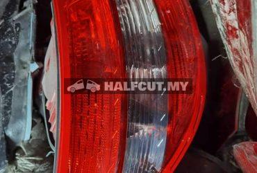 MERCEDES BENZ W204 C CLASS TAILLAMP TAILLIGHT TAIL REAR LAMP LIGHT