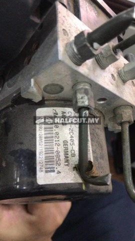 FORD FIESTA ABS PUMP AV59 CV21