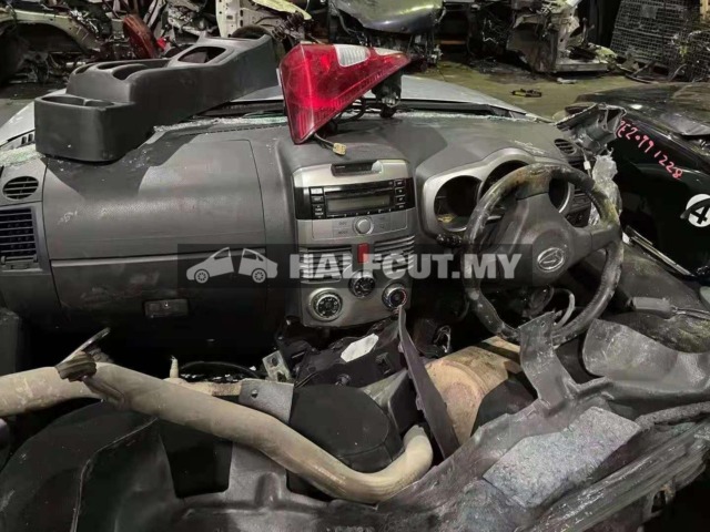 TOYOTA RUSH 1.5 3SZ AUTO HALFCUT HALF CUT