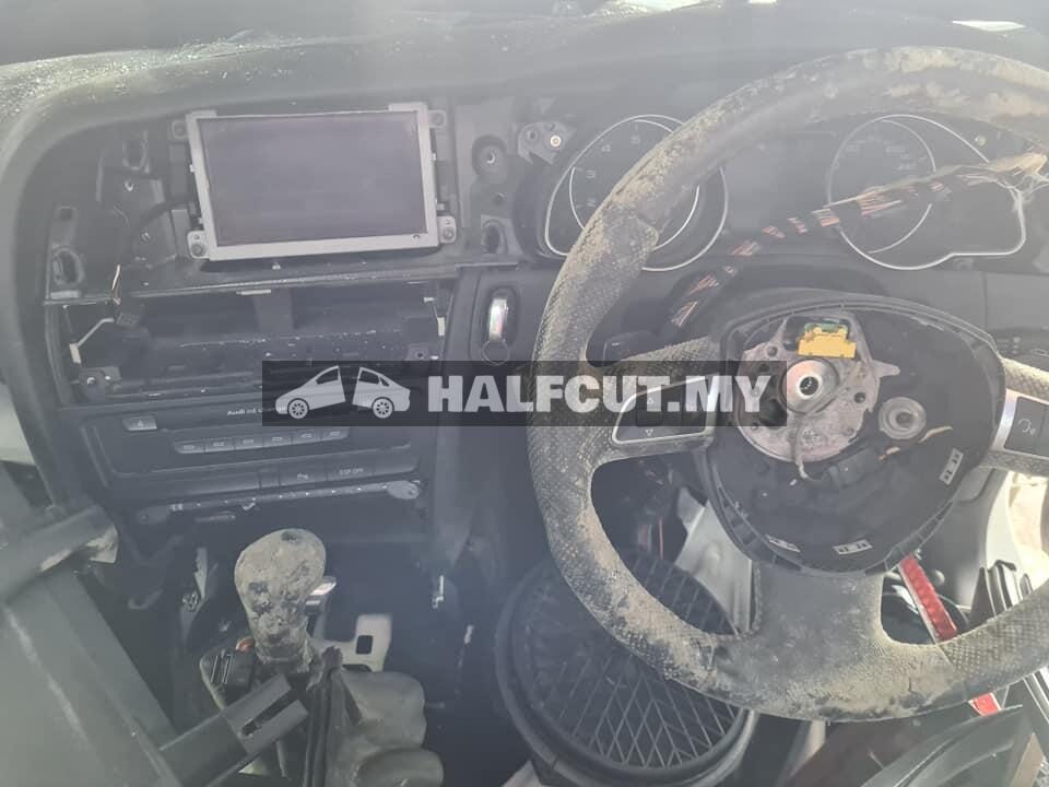 AUDI A5 4WD TURBO CKD ENGINE CDN HALFCUT HALF CUT