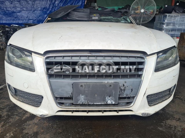 AUDI A5 4WD TURBO CKD ENGINE CDN HALFCUT HALF CUT