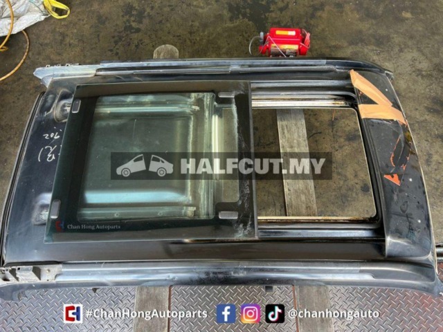 Daihatsu L900 Sunroof