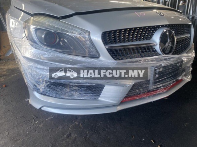 MERCEDES BENZ A250 W176 H CKD?? HALFCUT HALF CUT