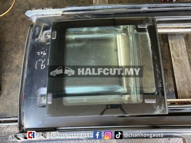 Daihatsu L900 Sunroof