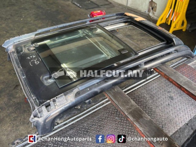 Daihatsu L900 Sunroof