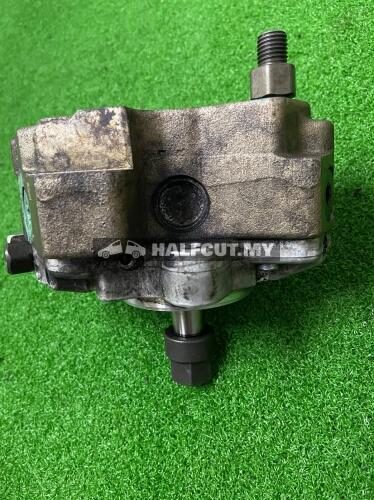 BMW E70 M57 HIGH PRESSURE PUMP USED