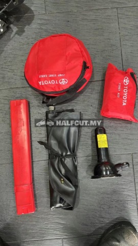 TOYOTA HILUX TAYAR JACK KIT SET