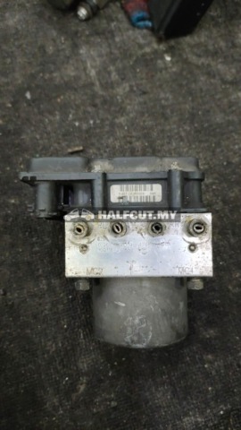 NISSAN TEANA J32 T ABS PUMP