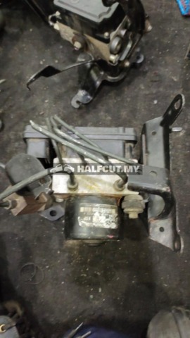 NISSAN NAVARA 5 ABS PUMP