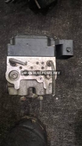 TOYOTA CAMRY ACV30 1K ABS PUMP