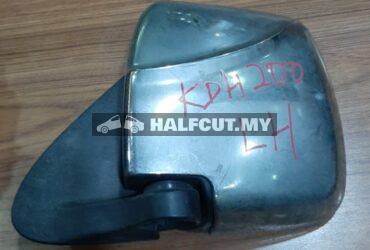 TOYOTA HIACE KDH200 06 SIDE MIRROR NW LH