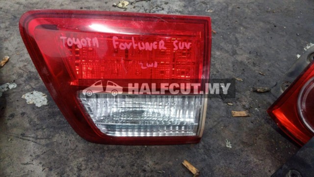 TOYOTA FORTUNER SUV LEFT L TAILLAMP TAILLIGHT TAIL REAR LAMP LIGHT