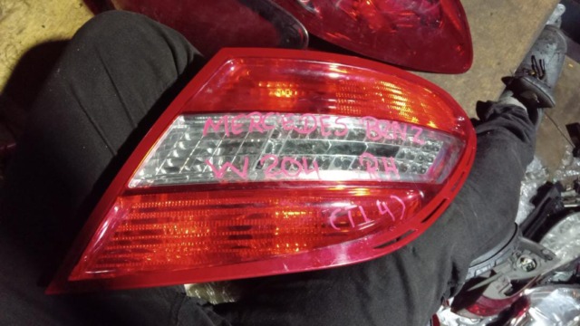 MERCEDES BENZ W204 RH TAILLAMP TAILLIGHT TAIL REAR LAMP LIGHT