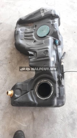 BMW F30 DIESEL FUEL TANK