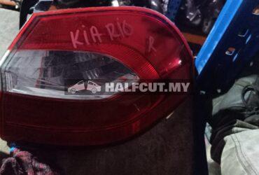 KIA RIO 2011 RH TAILLAMP TAILLIGHT TAIL REAR LAMP LIGHT