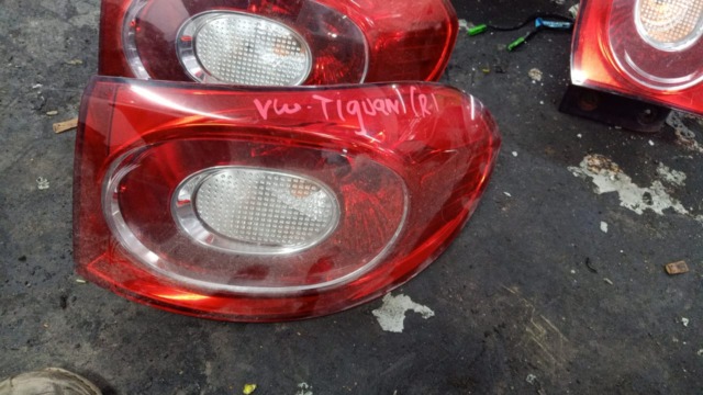 VOLKSWAGEN VW TIGUAN 2011 RR TAILLAMP TAILLIGHT TAIL REAR LAMP LIGHT