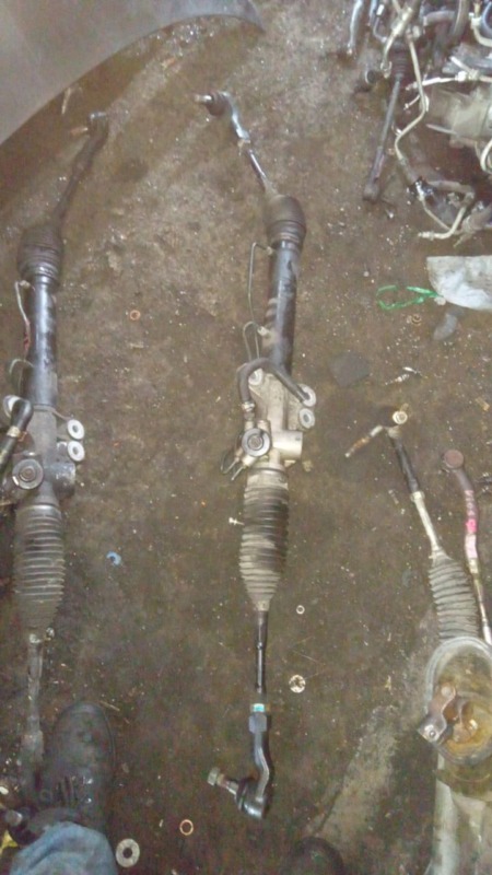 NISSAN E25 3.0 STEERING RACK