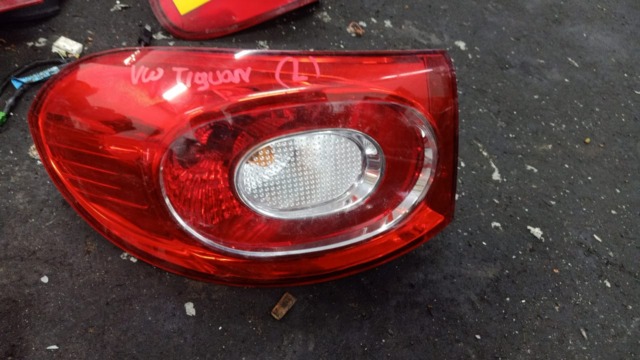 VOLKSWAGEN VW TIGUAN 2011 R L TAILLAMP TAILLIGHT TAIL REAR LAMP LIGHT