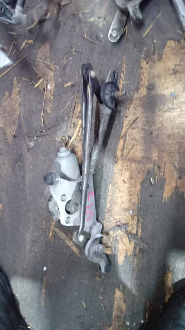 TOYOTA VIOS NCP93 WIPER LINK