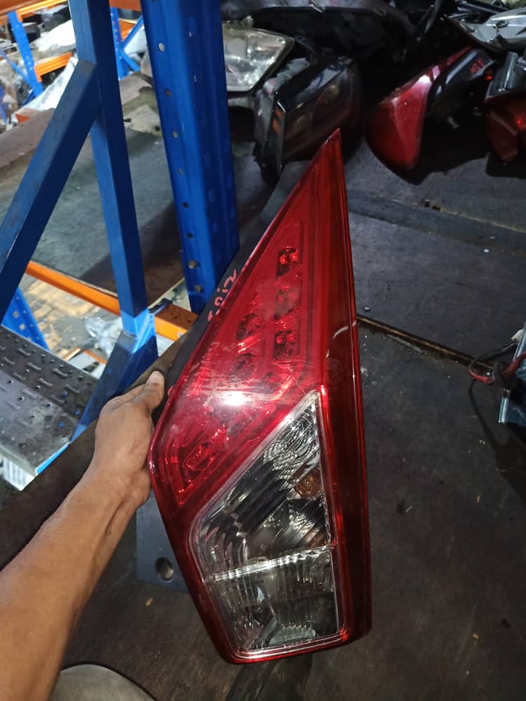 PROTON IRIZ 2014 RH TAILLAMP TAILLIGHT TAIL REAR LAMP LIGHT