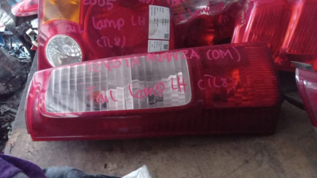 TOYOTA AVANZA OM LH TAILLAMP TAILLIGHT TAIL REAR LAMP LIGHT