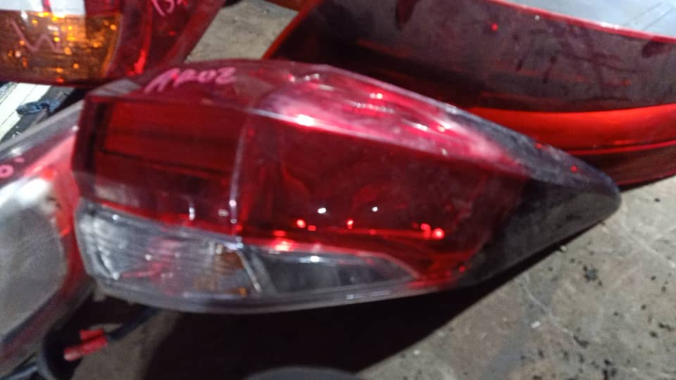 PERODUA ARUZ RH TAILLAMP TAILLIGHT TAIL REAR LAMP LIGHT