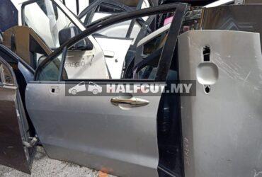 HONDA STREAM RN6 FRONT DOOR F L