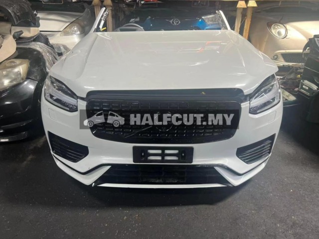 VOLVO XC90 HYBRID T8 HALFCUT HALF CUT