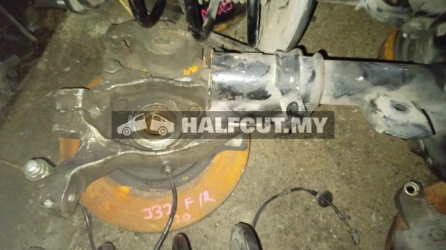 NISSAN TEANA J32 FRONT AXLE F R