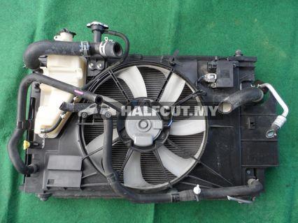 TOYOTA PRIUS C RADIATOR FAN