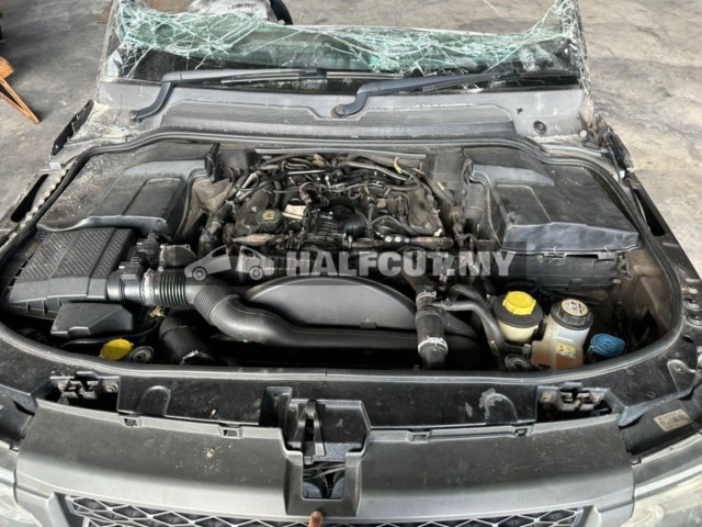 RANGE ROVER SPORT 2013Y 3.0 DIESEL TURBO HALFCUT HALF CUT