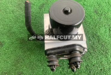 VOLKSWAGEN PASSAT CC ABS PUMP