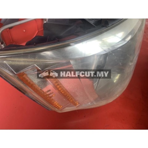 TOYOTA ANH10 ALPHARD HEADLAMP HEADLIGHT HEAD LAMP LIGHT