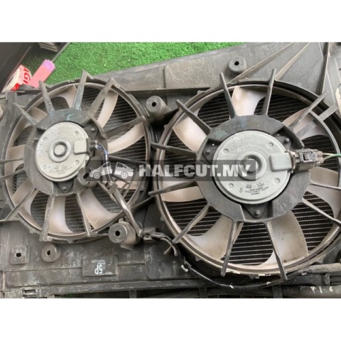 TOYOTA PRIUS ZVW30 RADIATOR AND FAN 1SET