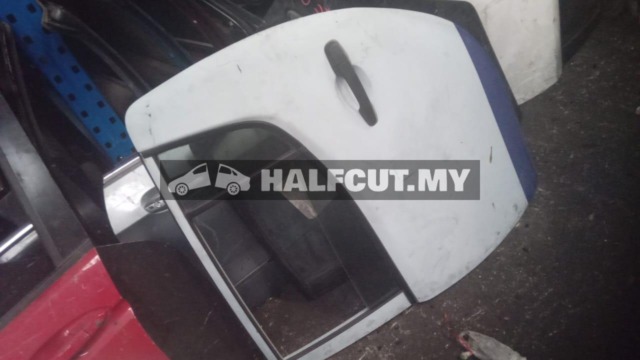 MITSUBISHI TRITON REAR DOOR R L