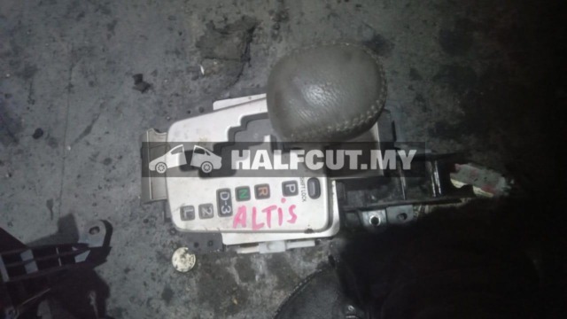 TOYOTA ALTIS GEAR LEVEL