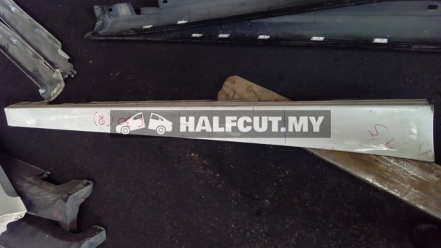 BMW F30 SIDE SKIRT RH