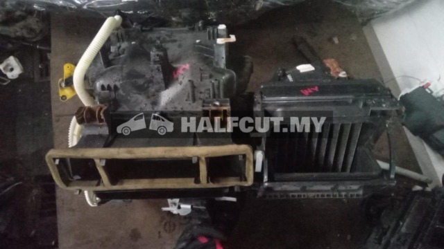 TOYOTA INNOVA AIR COND BLOWER