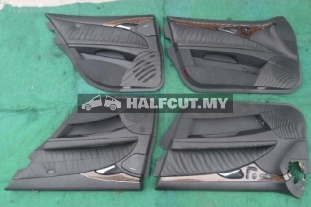 MERCEDES BENZ W211 DOOR PANEL SET