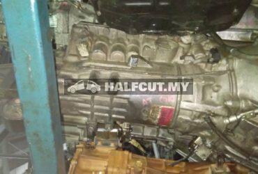 TOYOTA HIACE KDH200 GEAR BOX GEARBOX