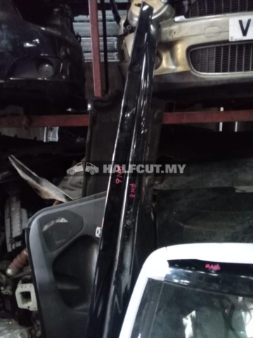 HONDA STREAM RN6 BODY PARTS HALFCUT HALF CUT