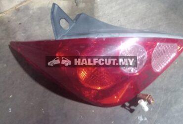 NISSAN TIIDA LATIO 2004 P4086 LH TAILLAMP TAILLIGHT TAIL REAR LAMP LIGHT