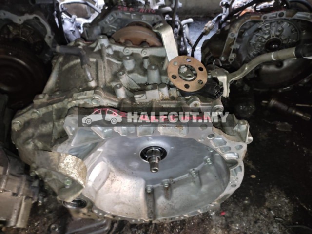 NISSAN XTRAIL X-TRAIL NT32 2.5 AUTO GEAR BOX GEARBOX