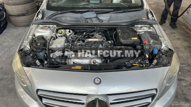 MERCEDES BENZ A200 W176 A200 HALFCUT HALF CUT